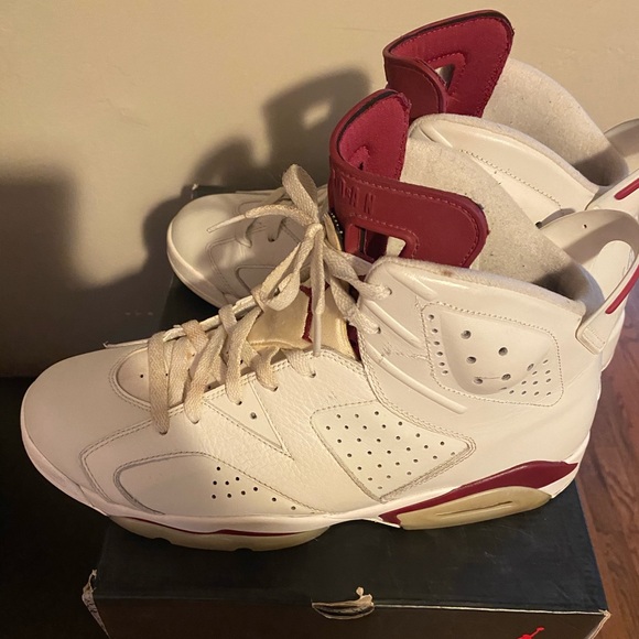 Air Jordan retro 6 maroon’s - Picture 2 of 5